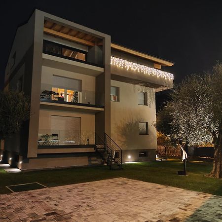 Ferienwohnung Oasi Degli Ulivi Riva del Garda Exterior foto