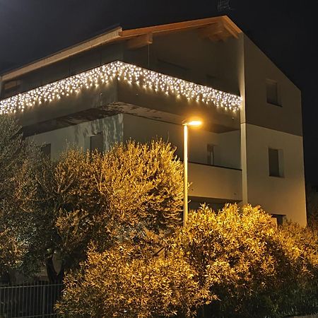 Ferienwohnung Oasi Degli Ulivi Riva del Garda Exterior foto