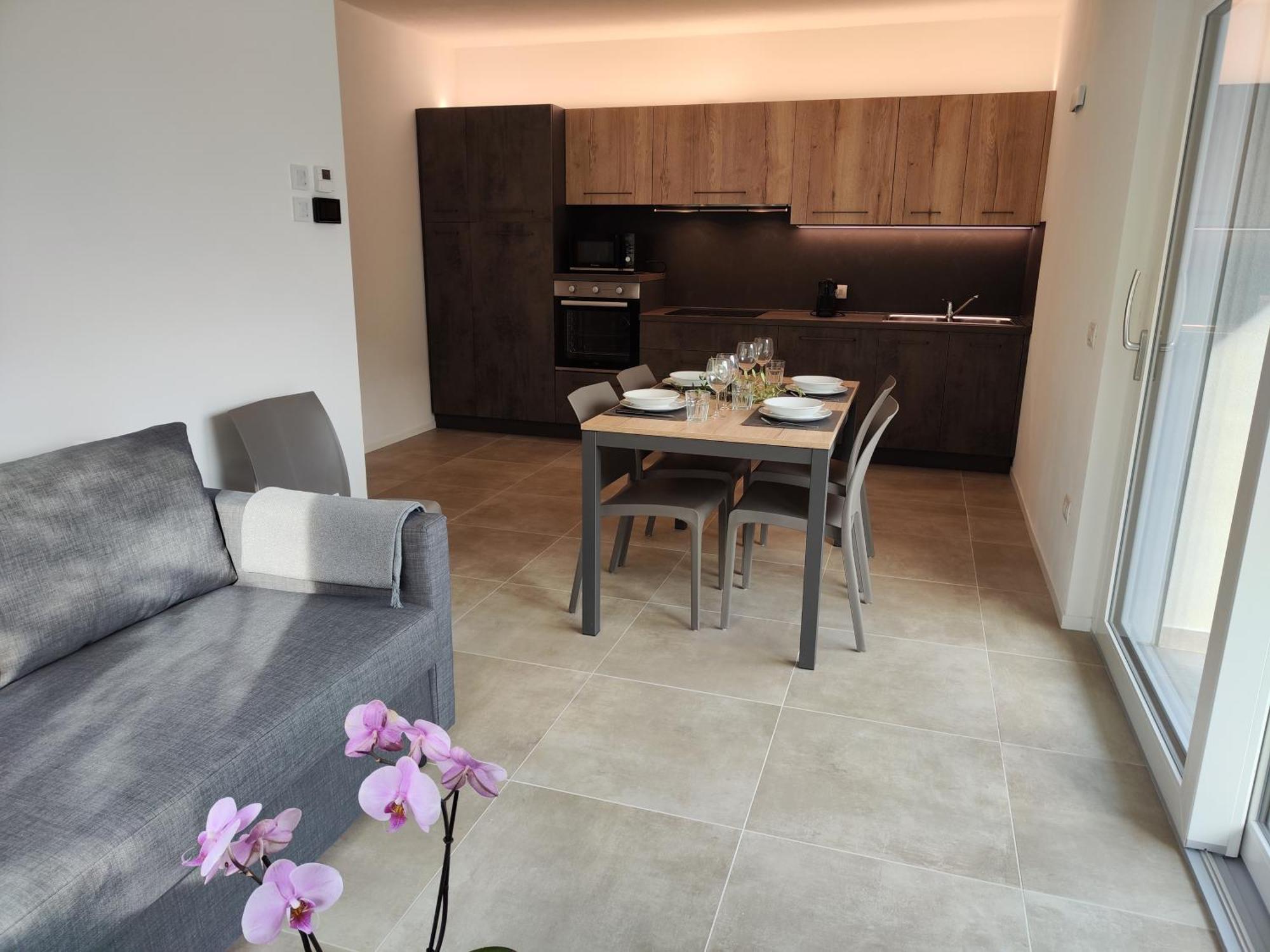 Ferienwohnung Oasi Degli Ulivi Riva del Garda Exterior foto