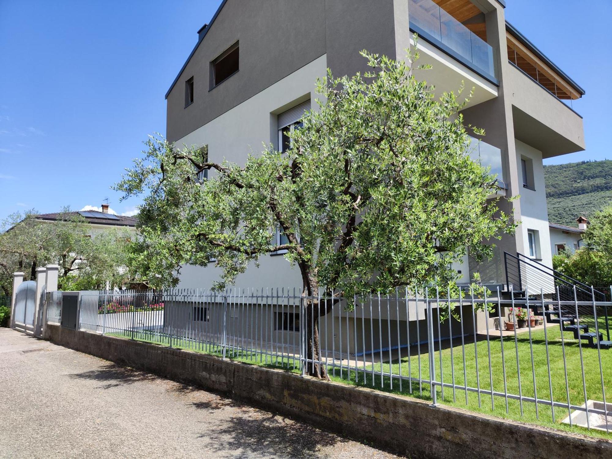 Ferienwohnung Oasi Degli Ulivi Riva del Garda Exterior foto
