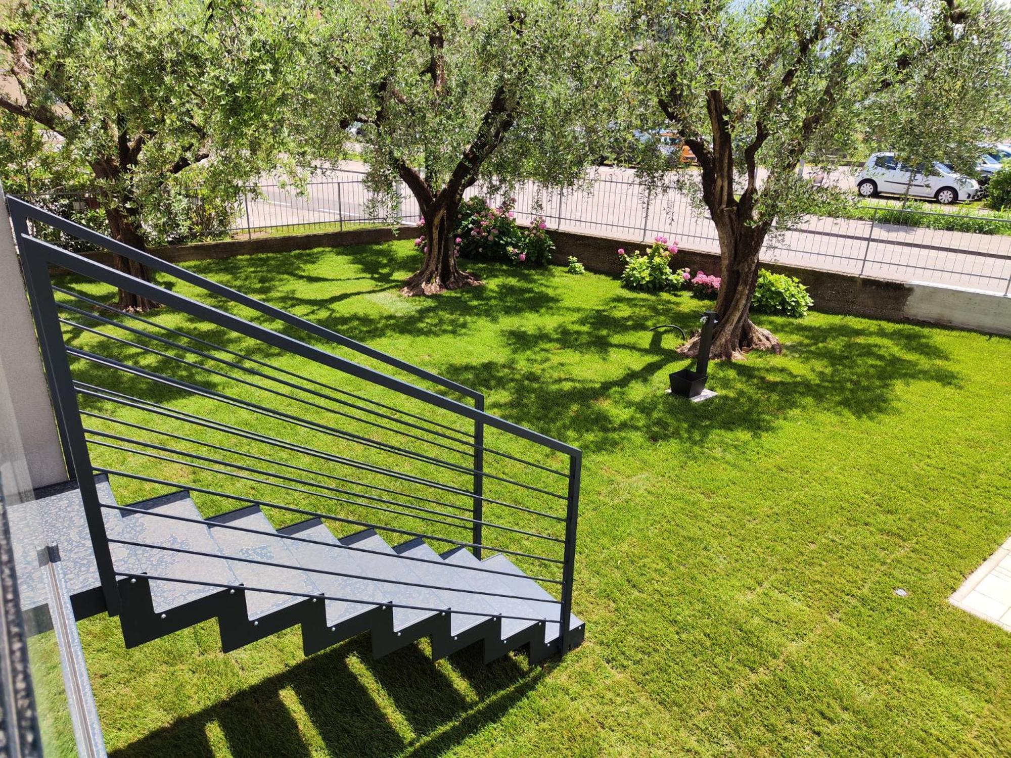 Ferienwohnung Oasi Degli Ulivi Riva del Garda Exterior foto