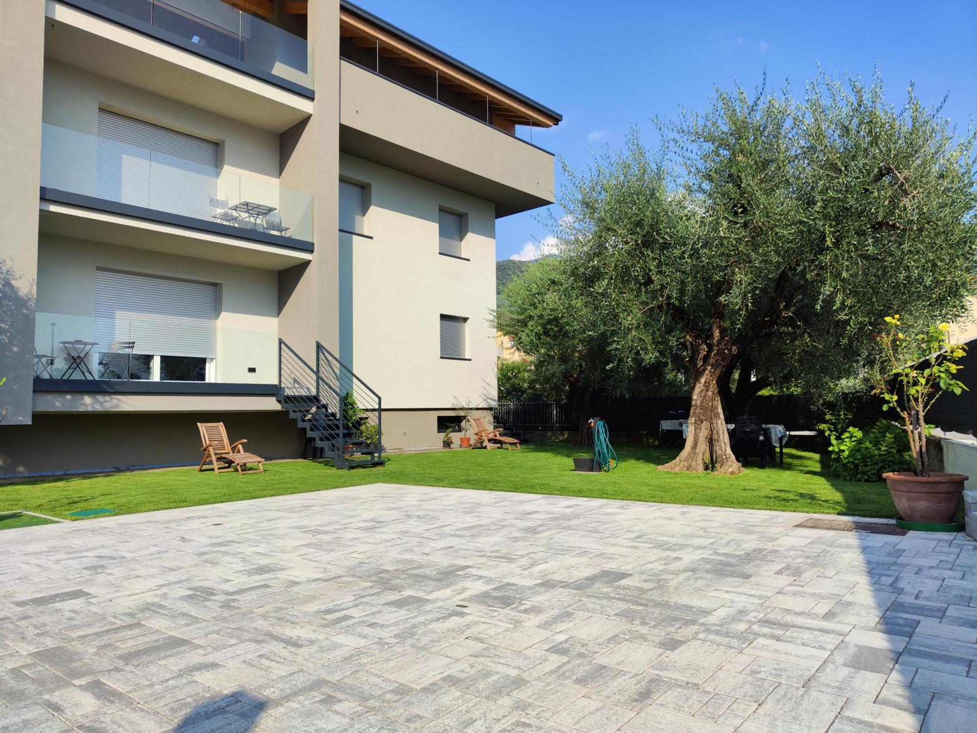 Ferienwohnung Oasi Degli Ulivi Riva del Garda Exterior foto